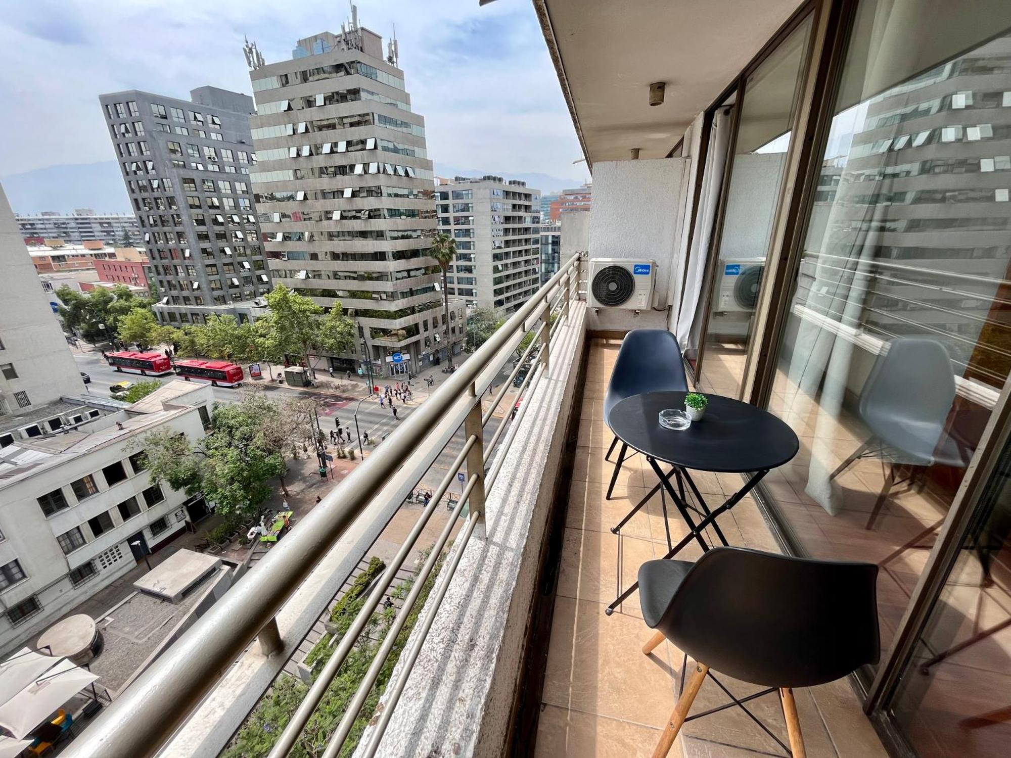 Apartamentos City Centro Manuel Montt 圣地亚哥 外观 照片